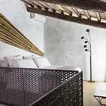 G-rough, Rome, A Member Of Design Roma