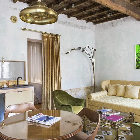 Navona Luxury Suites Rome Pasquino 4*