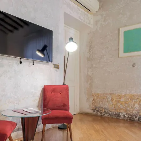 G-rough, Rome, A Member Of Design Casa de hóspedes