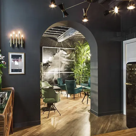 G-rough, Rome, A Member Of Design Guest house 4*